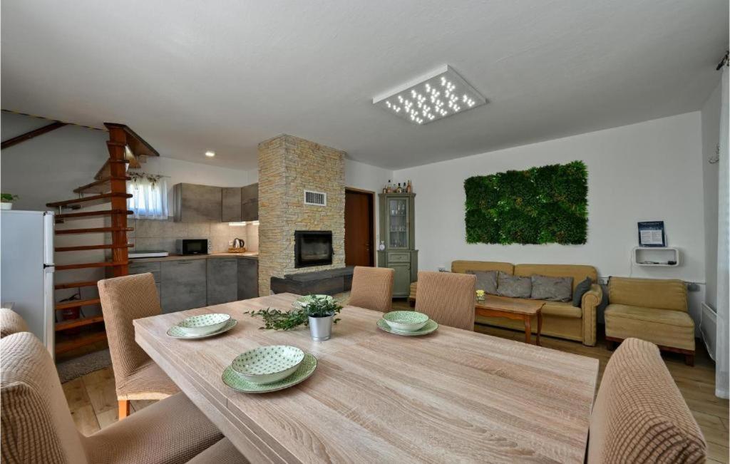 הוילה Sveti Ivan Zelina Jungle House With Private Pool And Hot Tub מראה חיצוני תמונה